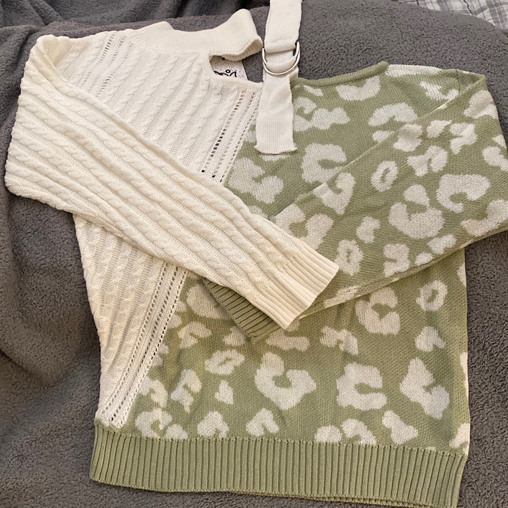 Andree by Unit cream and green, off one shoulder sweater